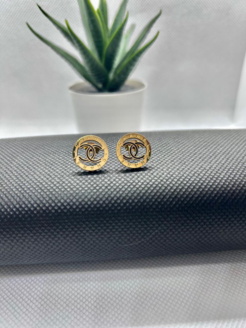 Aretes CH Mujer - NEBU