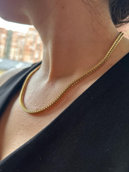 Cadena Escama Mujer – Oro Laminado 18K – NEBU JOYERÍA