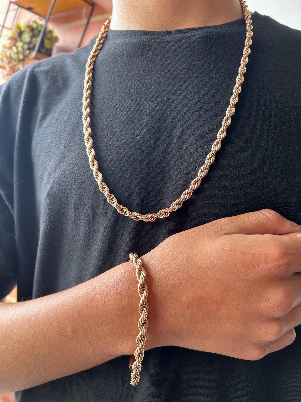 Combo Cadena + Pulsera LAZO ROSA en Oro Laminado 18k